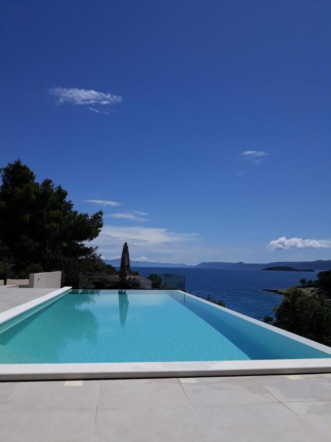 Holiday Hvar Vrbanj Buitenkant foto