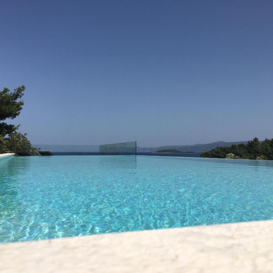 Holiday Hvar Vrbanj Buitenkant foto