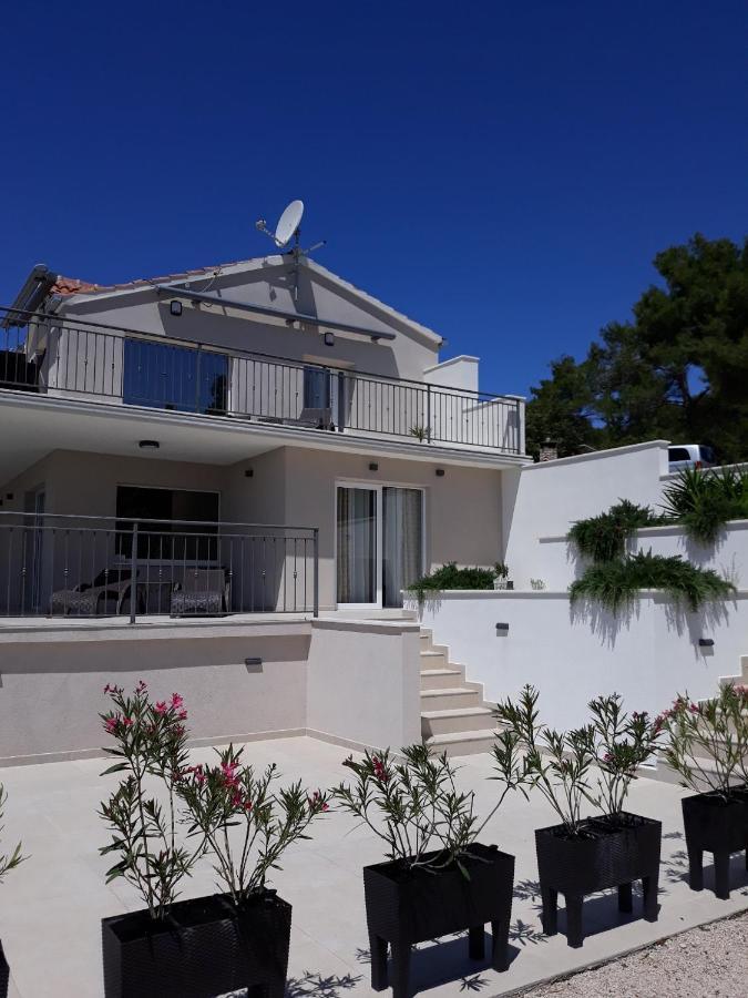 Holiday Hvar Vrbanj Buitenkant foto