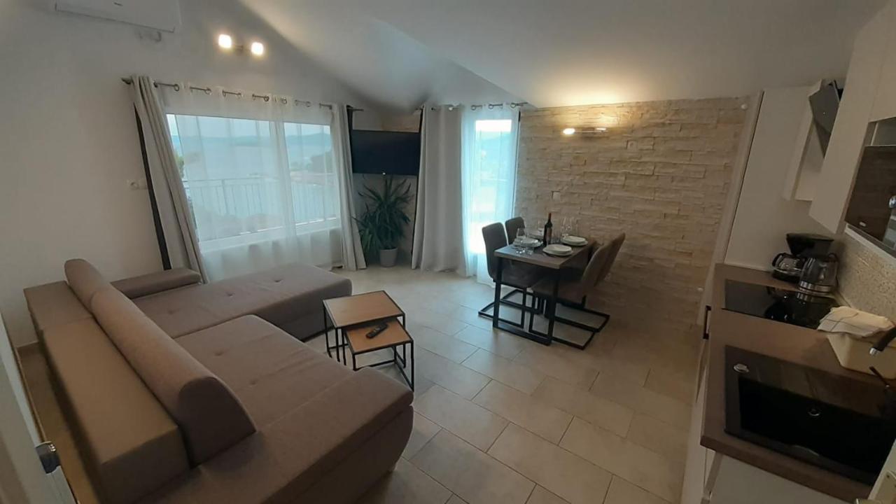 Holiday Hvar Vrbanj Buitenkant foto