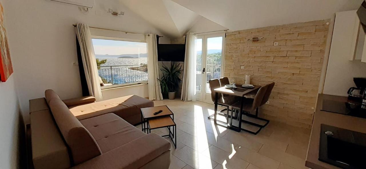 Holiday Hvar Vrbanj Buitenkant foto