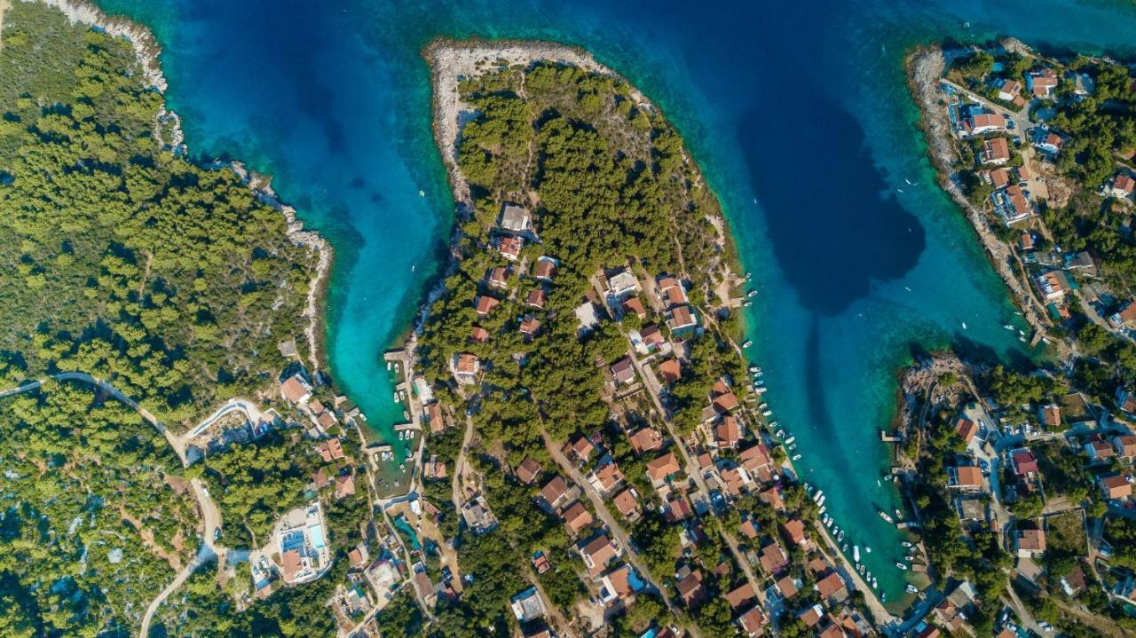 Holiday Hvar Vrbanj Buitenkant foto