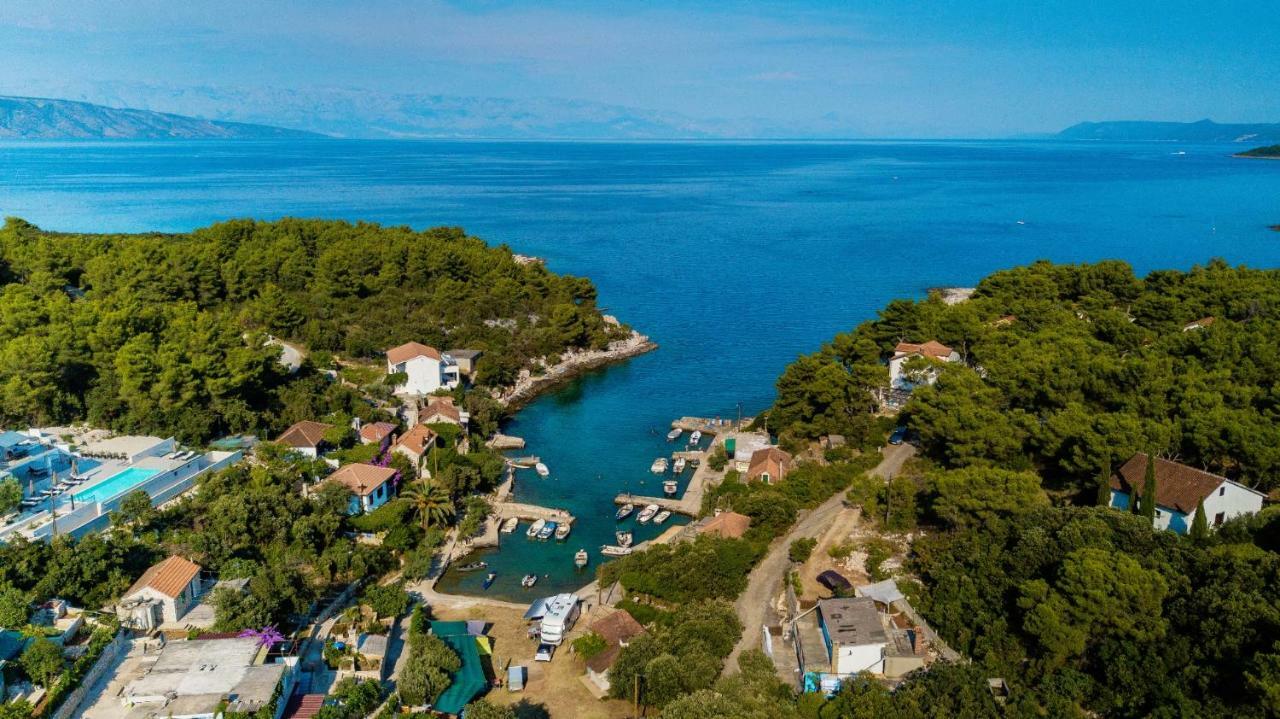 Holiday Hvar Vrbanj Buitenkant foto